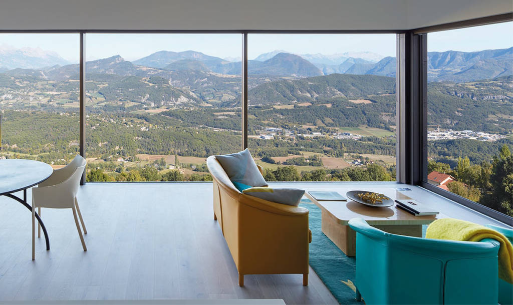 vetrate-finstral Salotto con finestre Finstral